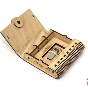 Cutiuta-Personalizata-pentru-USB-Stick-No-7