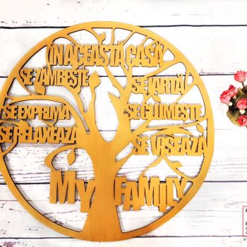 Decoratiune Copac din Lemn In aceasta casa