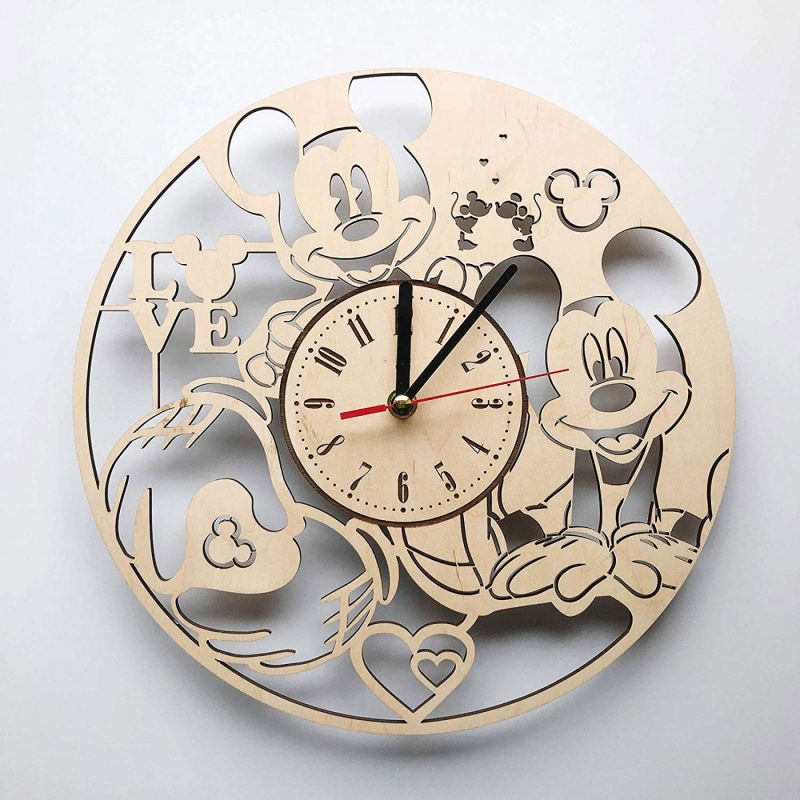 Ceas-Mickey-Mouse-din-Lemn-01-Personalizat-natur