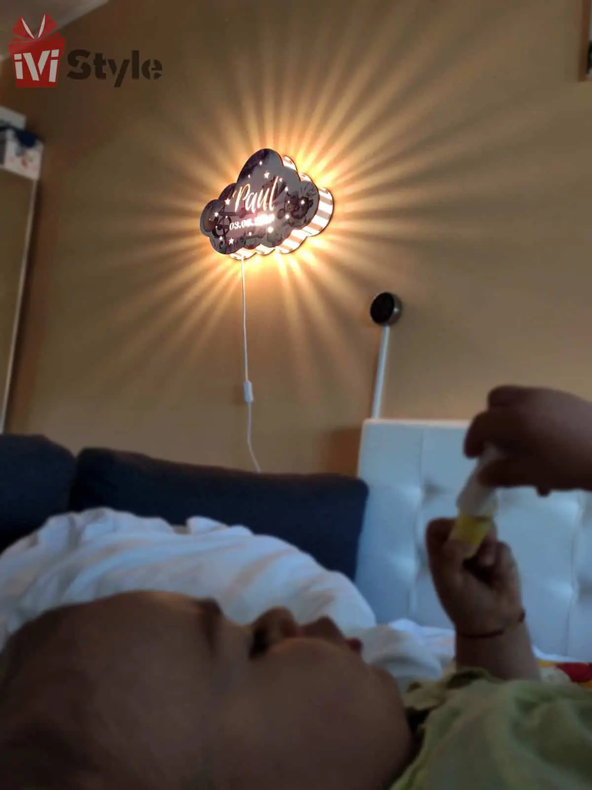 lampa norisor personalizata pe perete