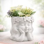 Vaza decorativa Little Girl marmura